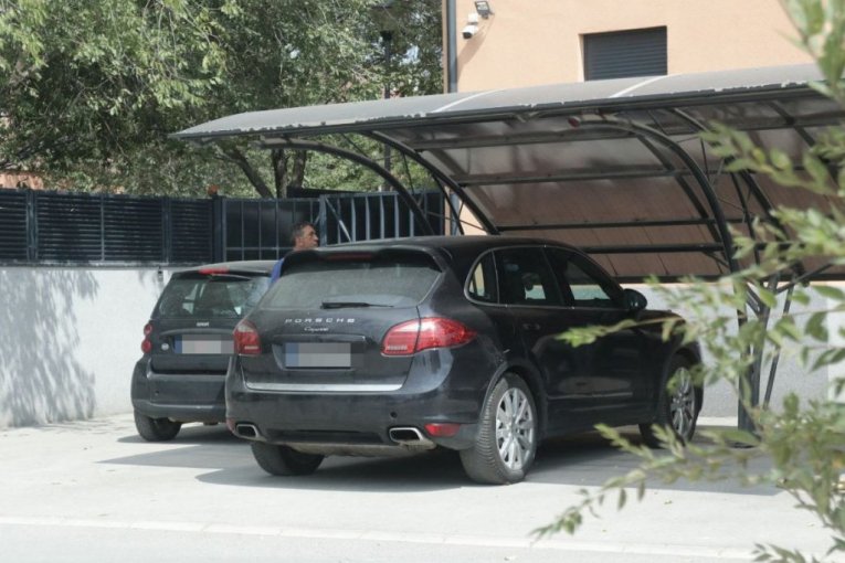 Prve fotke Žike Jakšića