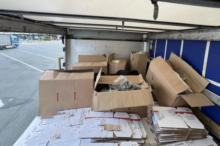 KAKVA ZAPLENA: Policija presrela više od 90 kilograma narkotika poslatih poštom