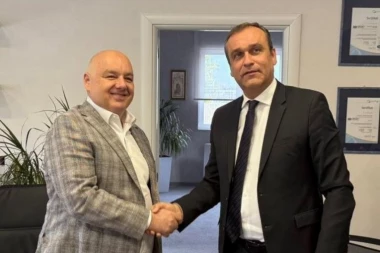 Mađarska državna elektroprivreda - MVM grupa je preuzela većinski paket od 60 odsto vlasništva kompanija "Energotehnika Južna Bačka" i "Elektromontaža Kraljevo"