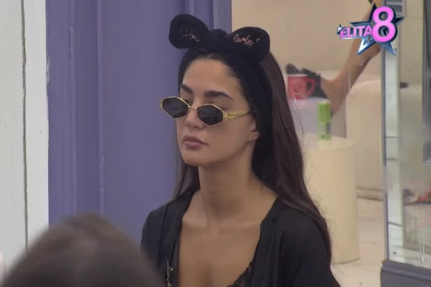 ANĐELA ĐURIČIĆ NAPUŠTA "ELITU" KAO NAJVEĆI GUBITNIK! Muk u Beloj kući, niko nije verovao da će se ovo desiti!