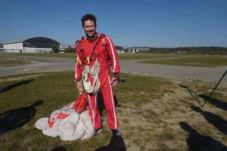 ŠOK - ZABORAVITE SVE ŠTO STE ČITALI: Baumgartner nije umro od pada - evo šta je pravi razlog njegove smrti!