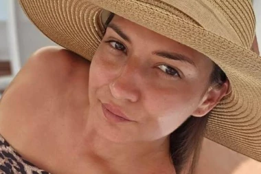 RAZGOLITILA SE DŽEJOVA ĆERKA: Marija Ramadanovski kao DIVLJA TIGRICA na bazenu, pogledajte ove poze!