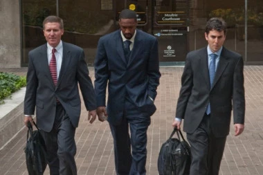 NAJVEĆI NBA DELINKVENT: Mrzi Jokića, vadio pištolj na saigrača, a tek kad vidite šta je radio verenici... (FOTO)