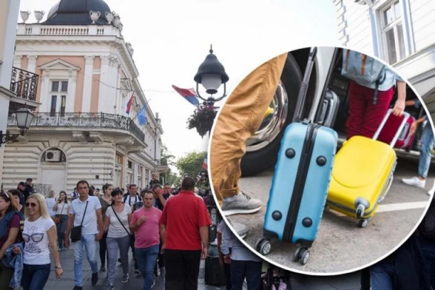 RAKIJA UMESTO PARFEMA, AJVAR KAO SUVENIR! Evo šta stranci nose iz Srbije: Jedno najviše "vole"