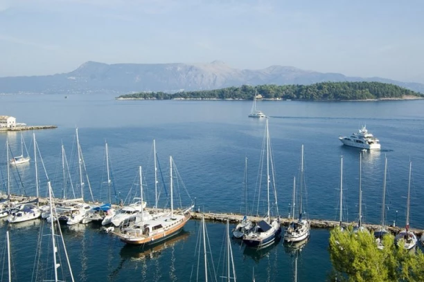 RADENKO JE JEDINI SRBIN KOJI JE PREŽIVEO PLAVU GROBNICU! Bacili su ga u more misleći da je umro, a onda se začuo povik:"Braćo, pomozite!"