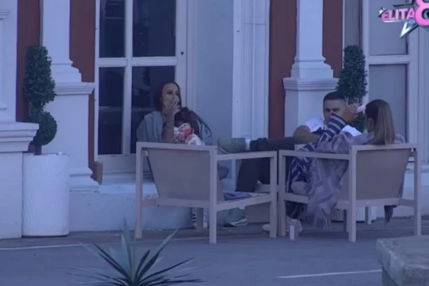 PUCA PO ŠAVOVIMA OD SUJETE! Bebica bi PRVO MESTO, OPLEO po učesnicima, pa istakao ko pobeđuje u "Eliti 8"!