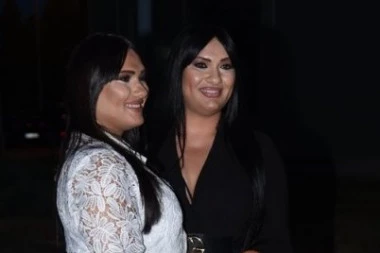 DA LI JE OVO NAJVEĆI ŠOK JOŠ OD KADA SU PROMENILI POL I POSTALI ŽENE?! Ivana Nikolić pokazala ONO ŠTO SU SVI ŽELELI DA VIDE, isplivao KUĆNI SNIMAK! (GALERIJA)