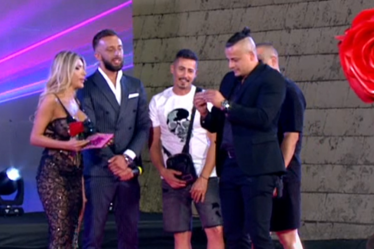 Terza napustio Elitu i video ćerku Barbaru