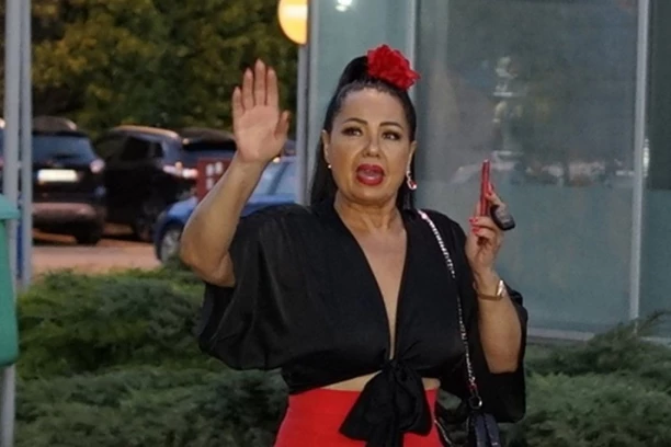 I JA SAM VREĐALA, A I MENE SU VREĐALI... Zlata Petrović otkrila da li ULAZI u "Elitu 9", pa progovorila o Eni Čolić! (VIDEO)