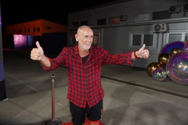 500.000 EVRA IZNOSI KONAČNI HONORAR LEPOG MIĆE? Rijaliti-veteran ODLUČIO DA SE PENZIONIŠE, produkcija odmah intervenisala!