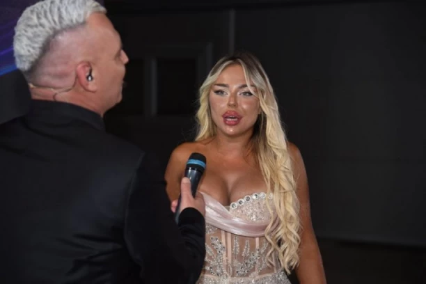 NAPADNUTA SOFIJA JANIĆIJEVIĆ! BRUTALAN OBRAČUN USNIMILE KAMERE!