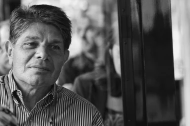 SRCE POSLE INFARKTA IPAK NIJE IZDRŽALO: Preminuo poznati političar (FOTO)