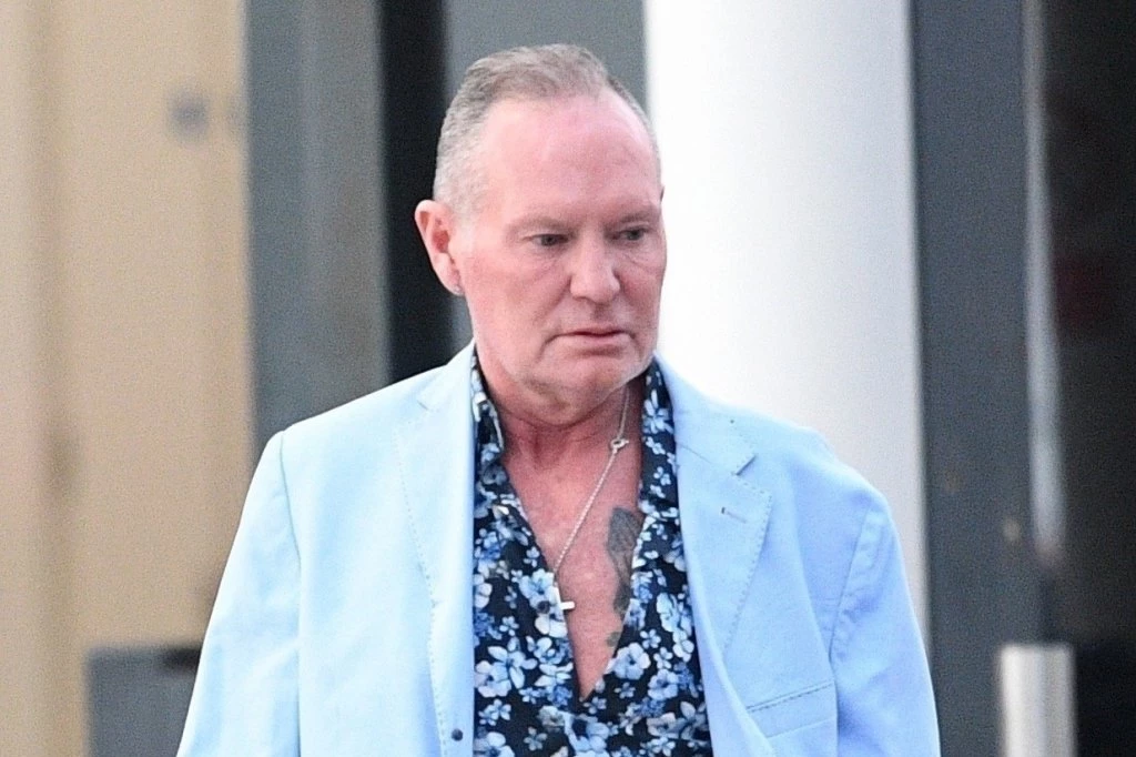 PRIJATELJ GA NAŠAO POLUSVESNOG NA PODU: Legenda ponovo u problemima posle alkoholizma