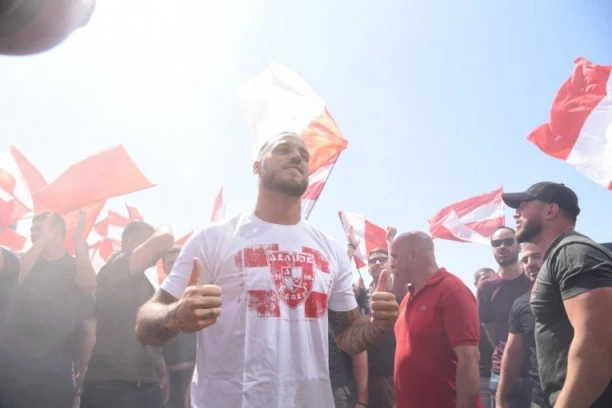 DVA POTEZA KOJIMA JE RASPAMETIO DELIJE: Već sada grmi Marakana - niko nikada kao MARKO ARNAUTOVIĆ! (VIDEO)