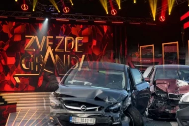 POBEDNICA "ZVEZDE GRANDA" IMALA SAOBRAĆAJKU! Prizor sa ulice SEČE POPUT ŽILETA, vozilo potpuno UNIŠTENO - prve slike sa mesta nesreće! (FOTO)