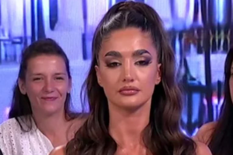 Anđela Đuričić obrve