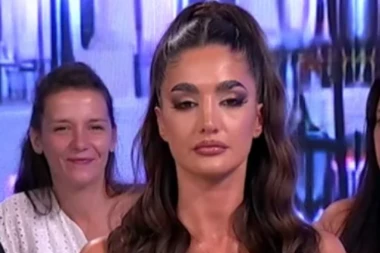 PROCURIO VRELI SNIMAK ANĐELE ĐURIČIĆ! Uradila je TO SA DVOJICOM, šta će reći Gastoz?! (VIDEO)