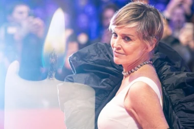 UMRLA MAJKA ŠERON STOUN! Krila tužne vesti, pa se oglasila POTRESNOM porukom! (FOTO)