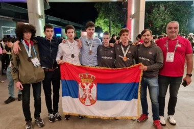 NIS UZ MLADE MATEMATIČARE: Četiri medalje i dve pohvale za tim Srbije na Međunarodnoj matematičkoj olimpijadi