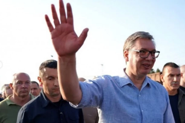 VUČIĆ DANAS U OPŠTINI ŽITORAĐA: Predsednik obilazi radove na kućama koje su oštećene u velikim julskim požarima