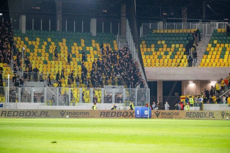 GROBARI, PAZITE SE: Ako idete u Poljsku, ovo morate da znate - ili ćete doživeti neprijatnost! (FOTO, VIDEO)