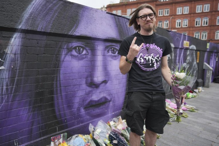 Fanovi se opraštaju od Ozija Ozborna