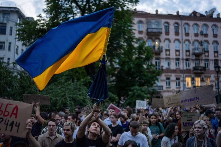 "MOSKVA PROUČAVA SITUACIJU, SPREMAJU SE PROVOKACIJE" Ukrajinska služba upozorila na opasnost od protesta u zemlji, pa saopštila namere Rusije