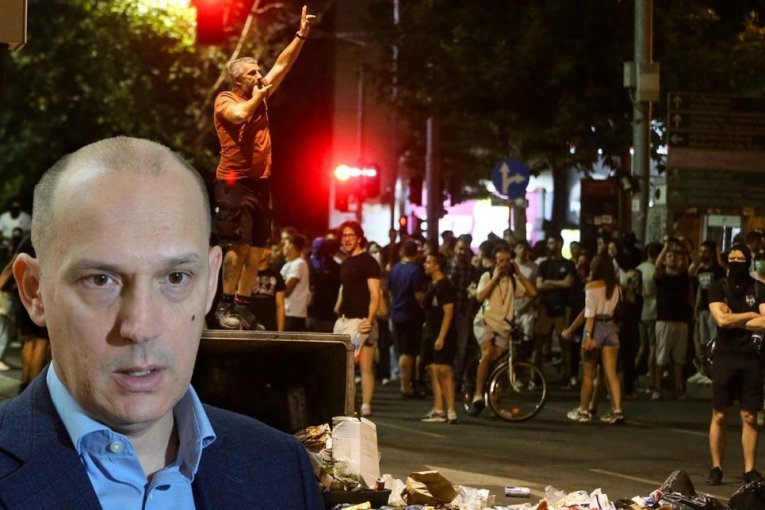 BLOKADERI NASTAVLJAJU SA NASILJEM! Na meti Zlatibor Lončar!