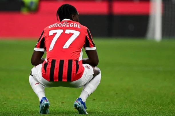 PONOĆNA TRANSFER BOMBA: Uoči evropskog iskušenja - krilni napadač Milana stigao u Srbiju!