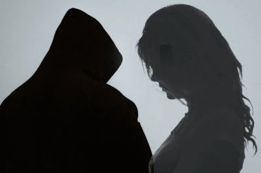 NAJŠOKANTNIJA ISPOVEST RIJALITI-ZVEZDE: Nisam otela našu decu, bivši je naše automobile POKLONIO PRIJATELJIMA! (VIDEO)