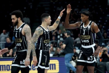 JEDAN KOŠARKAŠ DEFINITIVNO NAPUŠTA PARTIZAN: Zbog dolaska Miltona, crno-beli mu traže novi klub!