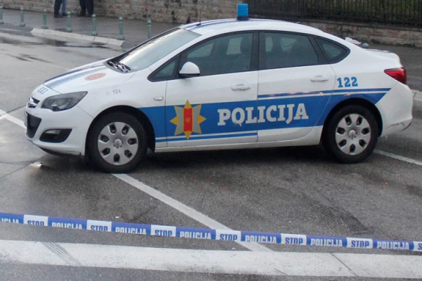 "PARE SU UČINILE SVOJE, VITLAO JE PIŠTOLJEM!" Oglasili se očevici dvostrukog ubistva u Budvi: "Rekla sam da je PSIHOPATA!"