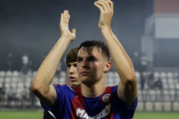 "REKAO JE DA SMO NEPRIJATELJI I IZGUBIO RAT" Partizanov klinac uputio brutalnu poruku treneru Oleksandrije! (FOTO)