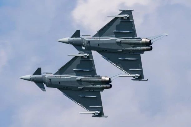RUSI NAPALI UKRAJINU BLIZU GRANICE S RUMUNIJOM: Bukurešt digao avione, ludnica na nebu (FOTO)