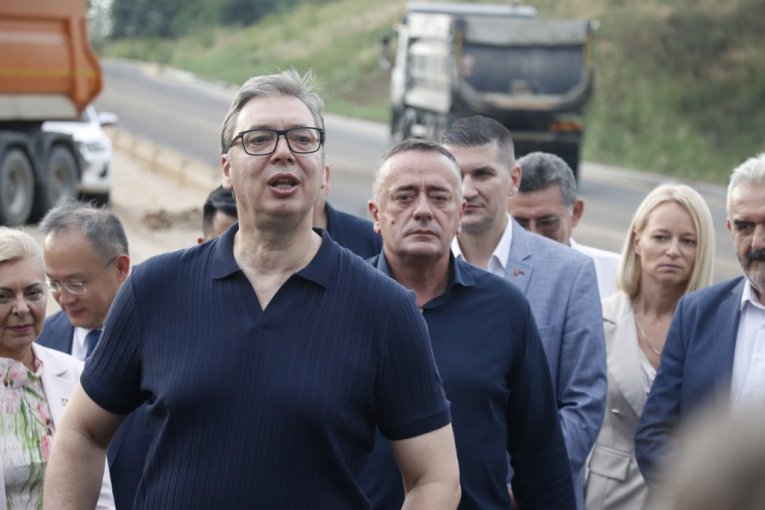 "DUNAVSKI KORIDOR VELIKA STVAR ZA ISTOČNU SRBIJU" - Vučić najavio ekonomski bum regiona: "SREBRNO JEZERO ĆE SADA TURISTIČKI EKSPLODIRATI"