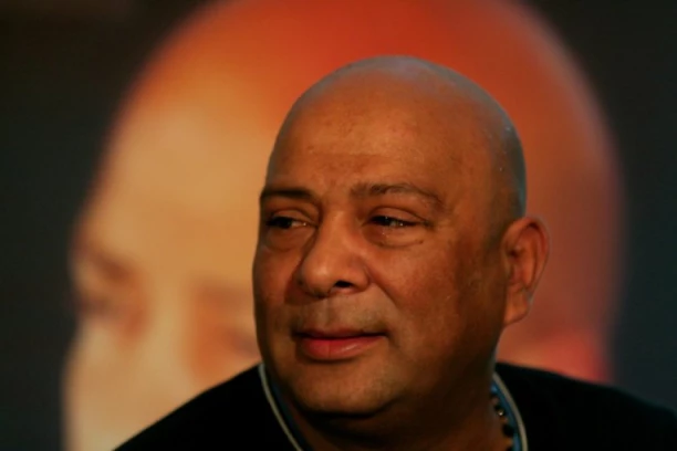 DŽEJEVA STARIJA ĆERKA NAPUSTILA MEDIJSKU ILEGALU! Lepa Ana blista na crvenom tepihu - KADA SE POJAVILA, SVE JE STALO! (GALERIJA)