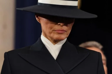 "ZAŠTITITE NEVINOST DECE, JEDNIM POTEZOM MOŽETE ZAUSTAVITI SVE": Potresno pismo Melanije Tramp Putinu DIGLO SVET NA NOGE