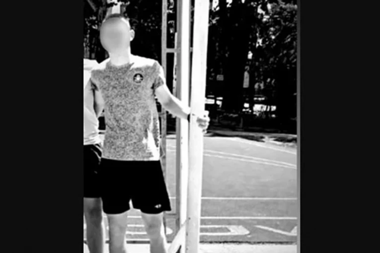 OVO JE STRADALI SIN POLICAJCA! Auto mu oduzeo prvenstvo prolaza, drugi tinejdžer TEŠKO povređen - STRAVIČAN UDES KOD SOMBORA! (FOTO)