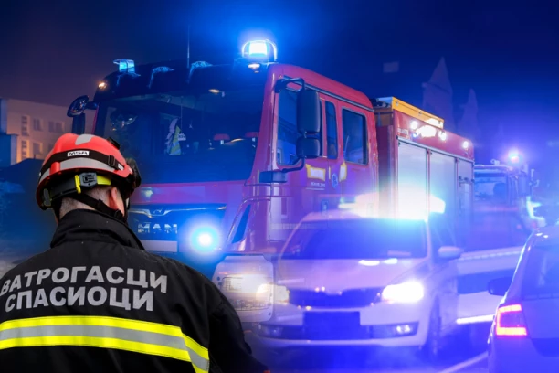 PROLAZNICI U PANICI TRAŽILI POMOĆ: Novi detalji požara na Novom Beogradu, vatrena stihija progutala ceo kafić