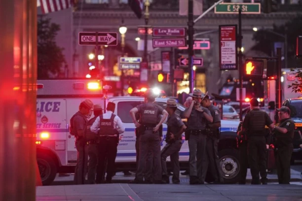 POBIO LJUDE, PA SEBI PRESUDIO! Jezivi detalji MASAKRA U NJUJORKU, procurio SNIMAK TELA UBIJENOG NAPADAČA (FOTO)