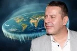 VLADO GEORGIEV PONOVO UBEĐUJE NAROD DA JE ZEMLJA RAVNA PLOČA: Evo šta je priložio kao DOKAZ! (FOTO)