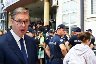 PREDSEDNIK VUČIĆ SE OBRATIO NACIJI NAKON HAOSA U NOVOM PAZARU: "Uhapšena su četiri lica, danas su se desile užasne stvari"