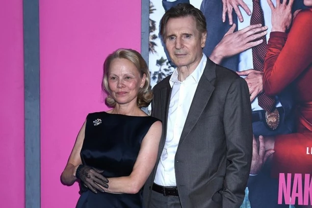 SVE LJUBAVI LIJAMA NISONA! Pamela Anderson je druga žena koju ljubi posle SMRTI voljene supruge, jurio je za OVIM lepoticama!