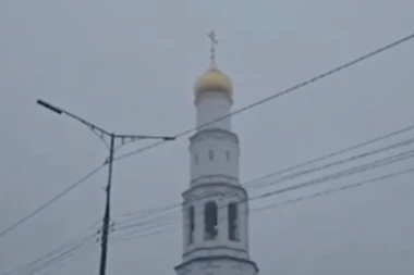 CRKVA SE TRESE, KAO DA ĆE DA SE RASPADNE: Snimak tokom zemljotresa u Rusiji se širi mrežama (VIDEO)