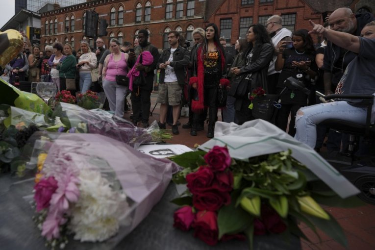 Birmingem uoči sahrane Ozija Ozborna