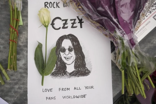 POTRESNO OGLAŠAVANJE UDOVICE OZIJA OZBORNA! Sa decom obeležila poseban dan! (VIDEO)