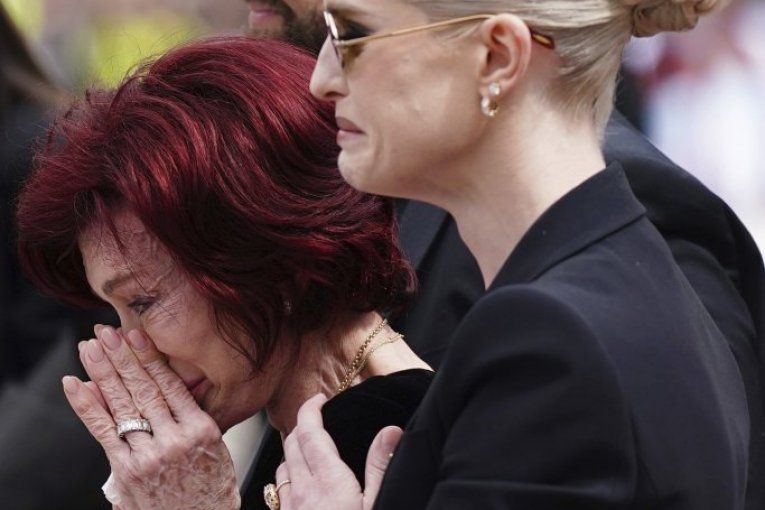 Sahrana Ozija Ozborna, porodica neutešna