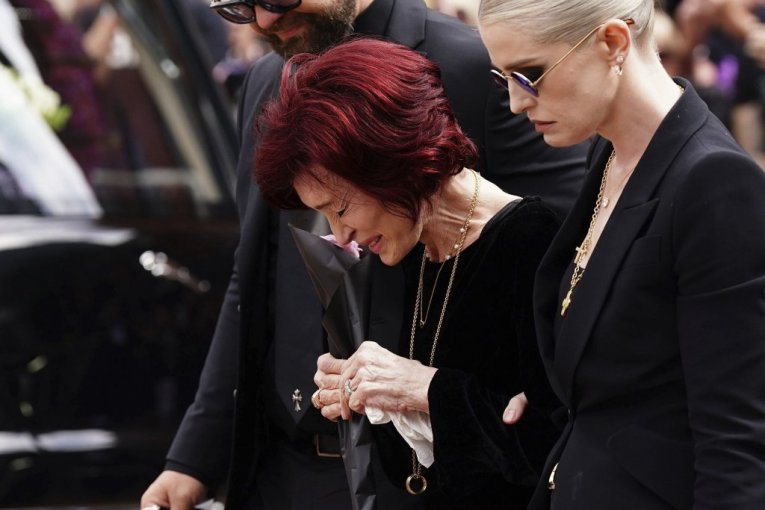 Sahrana Ozija Ozborna, porodica neutešna