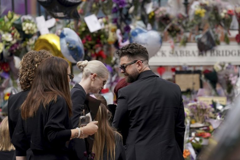 Sahrana Ozija Ozborna, porodica neutešna