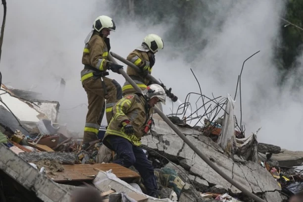 MASAKR U KIJEVU: Crni bilans samo raste, poginula 31 osoba, ranjenih 159!